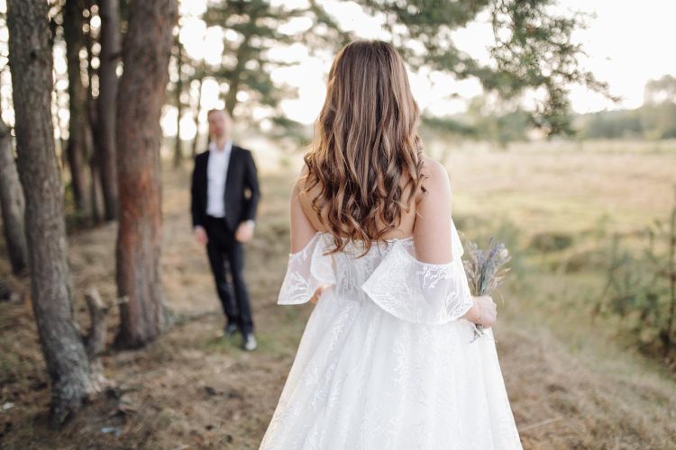 bride-groom-wedding-6230420.jpg
